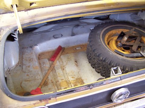 1972 Ford Mustang - The inside of the trunk looks good. No holes what so ever.