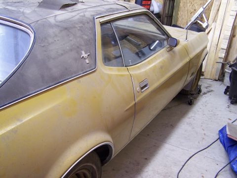 1972 Ford Mustang - Another shot of the right side.