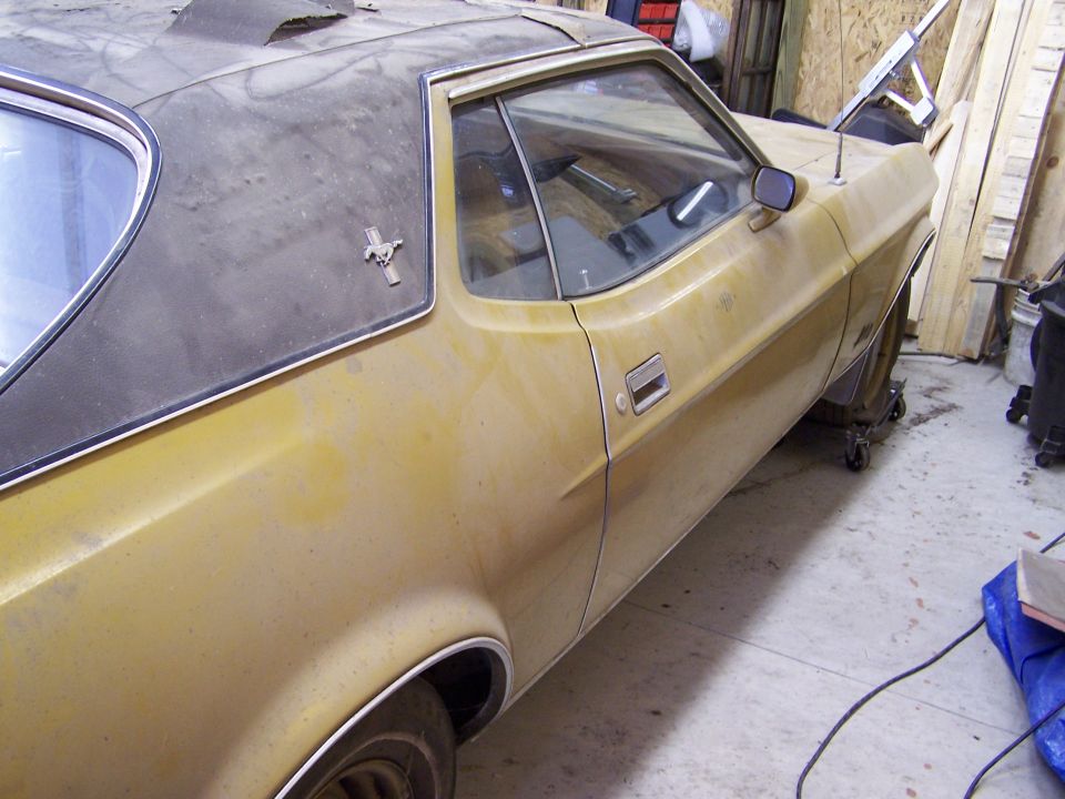 Another shot of the right side.