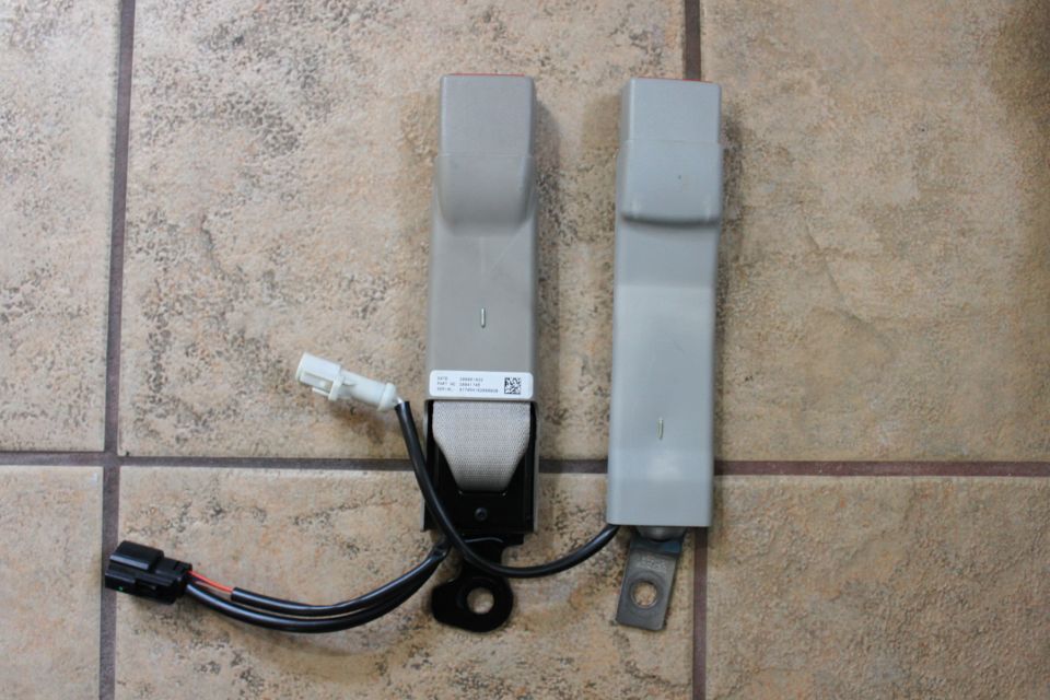 on the left is a 2007 passanger side seat belt buckle and a 2003 passanger side on the right, as you can see another problem, you will need to keep and install the 2007 seat belt buckle into the 2003 seat.