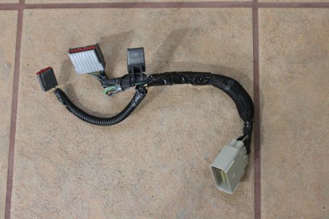 2007 Ford Crown Victoria - 2007-to-2003 LH custom wiring harness. the harness was made with a 2003 male (floor) and 2007 female (in seat) donor harness. making it pos…