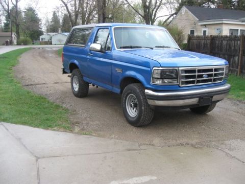 1992 Ford Bronco photo