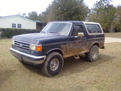 1990 Ford Bronco - mud about 6 months after i got her