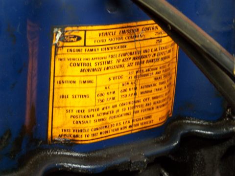 1972 Ford Mustang - Close up of the engine spec tag on the side of the valve cover.