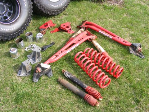 1990 Ford Bronco - Lift kit components