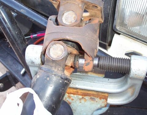 1990 Ford Bronco - You must remove the lower joint first