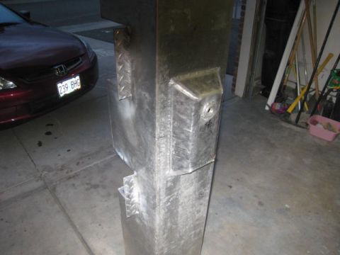 1976 Ford F-250 - This is a metal fuel tank, not a 1976 Ford F-250.