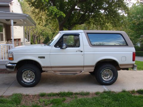 1996 Ford Bronco photo