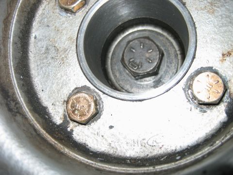 1992 Ford Bronco - This is the summit balancer installed the correct way with the centering ring in place. looks good.