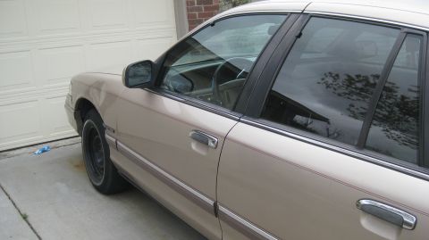 1992 Ford Crown Victoria photo