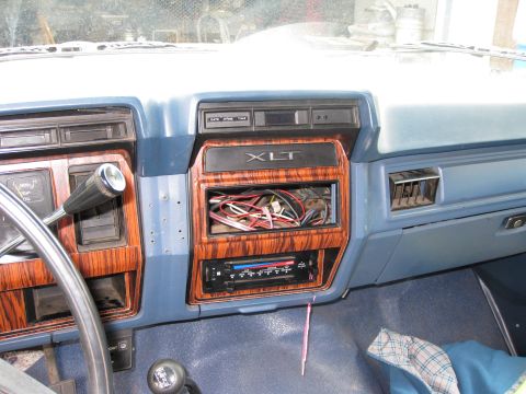 1985 Ford Bronco photo