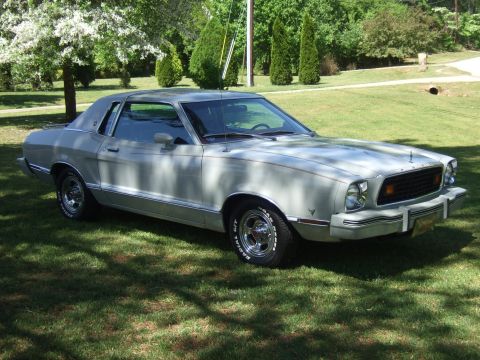 1976 Ford Mustang II photo