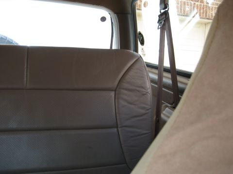 1993 Ford Bronco — Interior rear seats and seatbelt