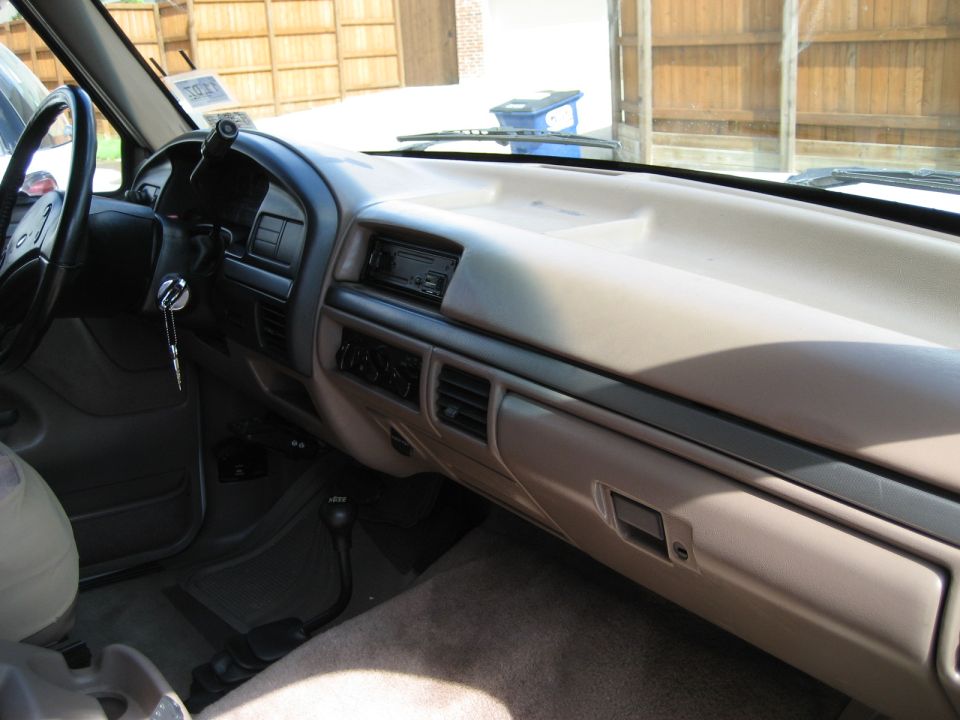 1993 Ford Bronco interior dashboard and steering wheel