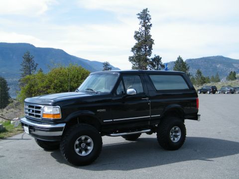 1996 Ford Bronco photo