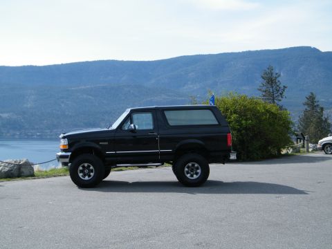 1996 Ford Bronco photo