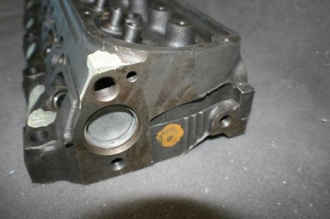1994 Ford Bronco - This is a cast iron engine cylinder head, not a 1994 Ford Bronco.