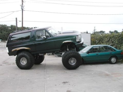 1994 Ford Bronco - Got a little board at work