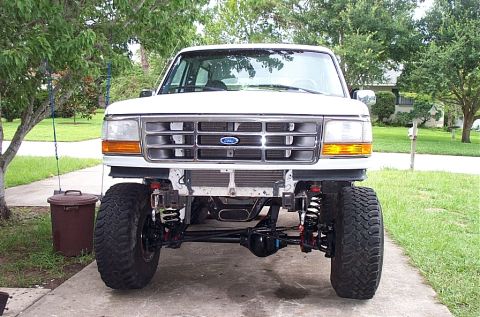 1995 Ford Bronco - Installed with temporary TTB steering links untill I got the 78/9 style drag-link shortened and re-threaded