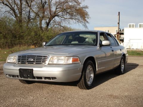 2000 Ford Crown Victoria “Vic”