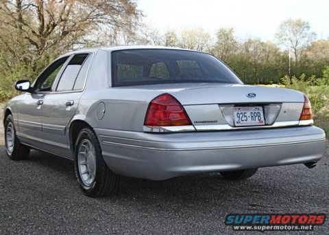 Signatures - 2000 Ford Crown Victoria