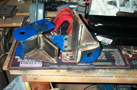 1995 Ford Bronco - modified the radius arm mounts