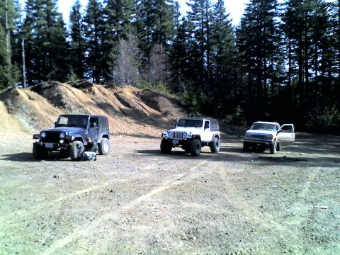 2005 Jeep Wrangler - The group rigs shot.
