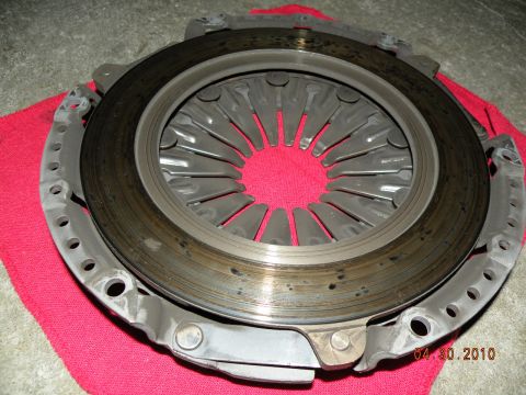2000 Porsche Carrera - A clutch assembly, likely from a manual transmission vehicle, is shown from above.