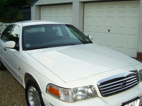 1999 Ford Crown Victoria photo