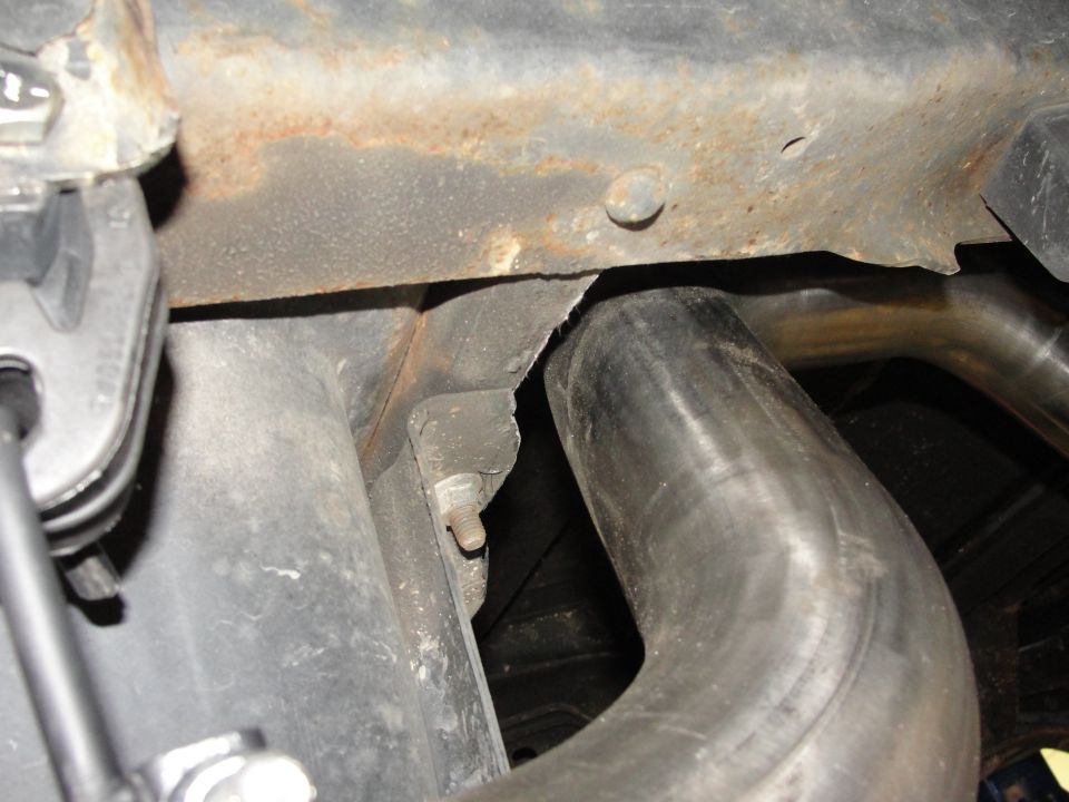 Exhaust system pipes and frame components
