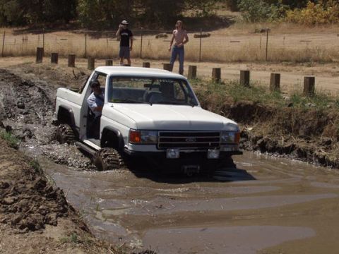 1991 Ford Bronco - Hollister Mud Pit