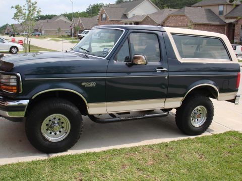 1992 Ford Bronco photo