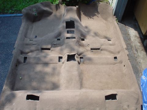 1999 Ford Taurus - Picture of the carpet removed.