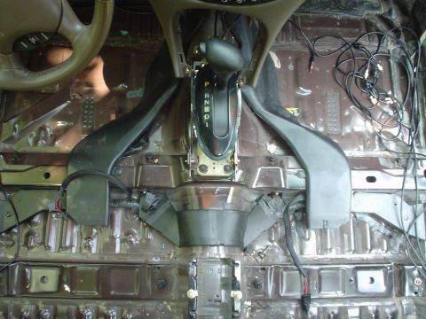 1999 Ford Taurus - This is a picture looking directly down from the top dead center of the car, oriented forward.