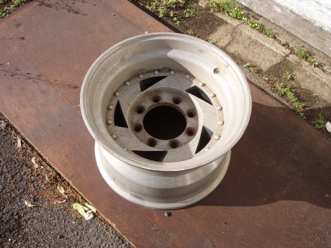 1979 Ford Bronco - This is a single aluminum wheel, not a 1979 Ford Bronco.