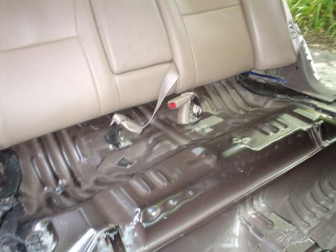 1999 Ford Taurus - Another shot of the back seat shelf.