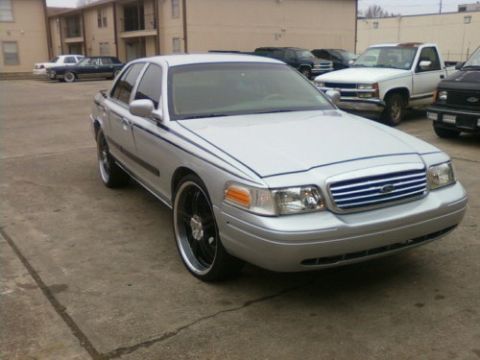 1998 Ford Crown Victoria photo