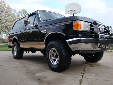 1989 Ford Bronco photo
