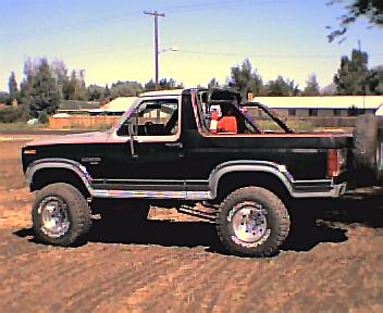 1984 Ford Bronco - Shot from side, no top