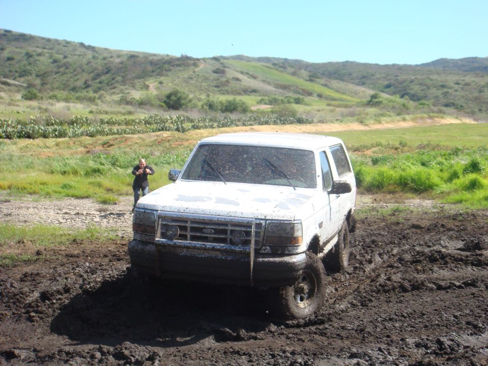 1992 Ford Bronco “LOOSIE”