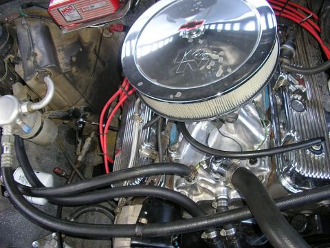 1979 Chevrolet C/K Pickup - The engine bay of a 1979 Chevrolet C/K Pickup shows a K&N air filter and chrome valve covers.