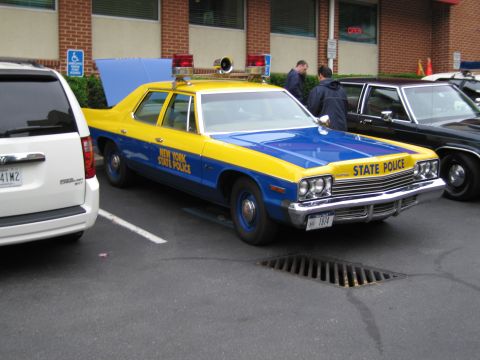 1991 Ford Crown Victoria - This vintage New York State Police car is a 1974 model, not a 1991 Ford Crown Victoria as claimed.