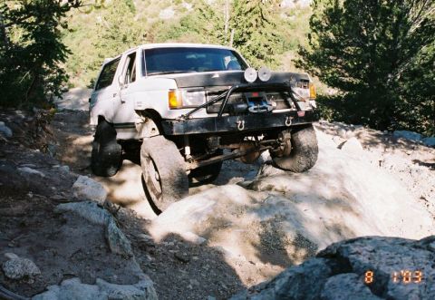 1990 Ford Bronco - Jaws 1 approach