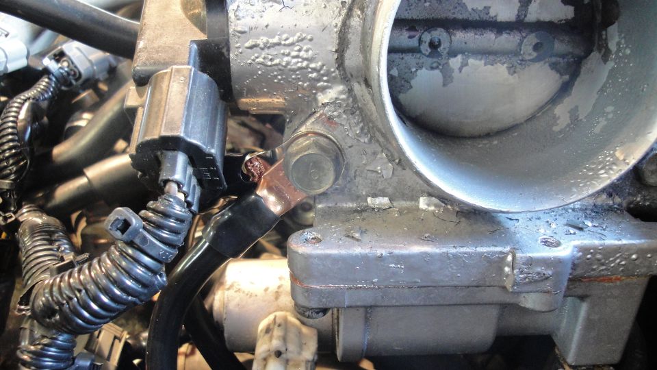 Ground to Throttle Body