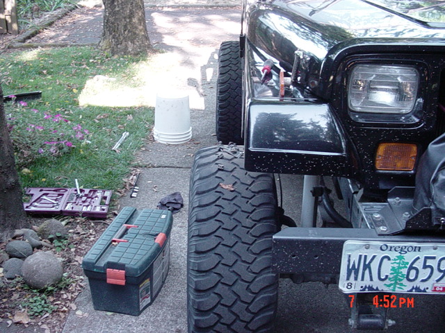 The tires really stick out there without the fender flares.
