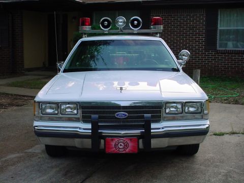 1991 Ford Crown Victoria photo