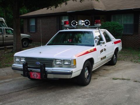 1991 Ford Crown Victoria photo