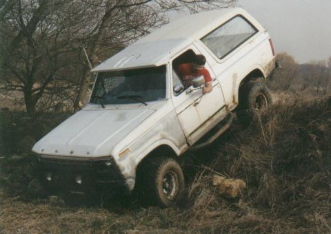 1980 Ford Bronco - Little drop off