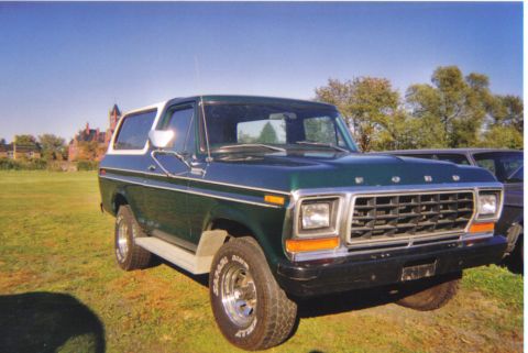 1979 Ford Bronco “grr”