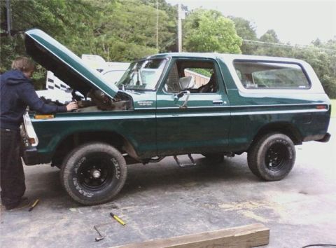 1979 Ford Bronco - bronco right after painting the wheels black